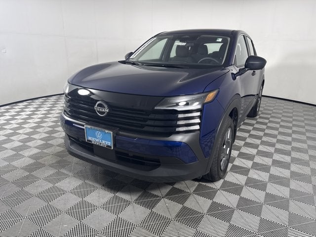 2025 Nissan Kicks - Image 1