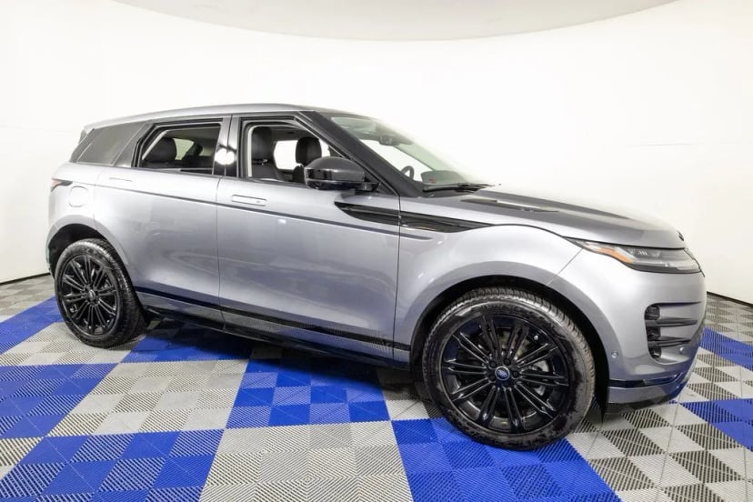 2024 Land Rover Range Rover Evoque - Image 3