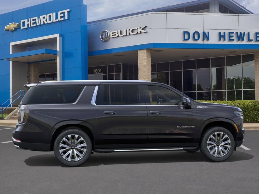 2026 Chevrolet Suburban - Image 2