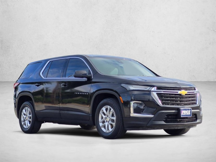 2022 Chevrolet Traverse - Image 2
