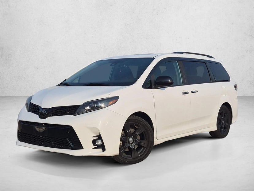 2020 Toyota Sienna - Image 1