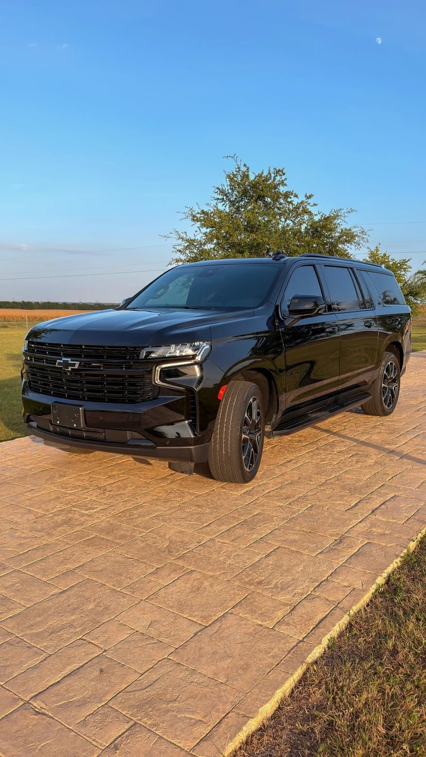 2024 Chevrolet Suburban - Image 1