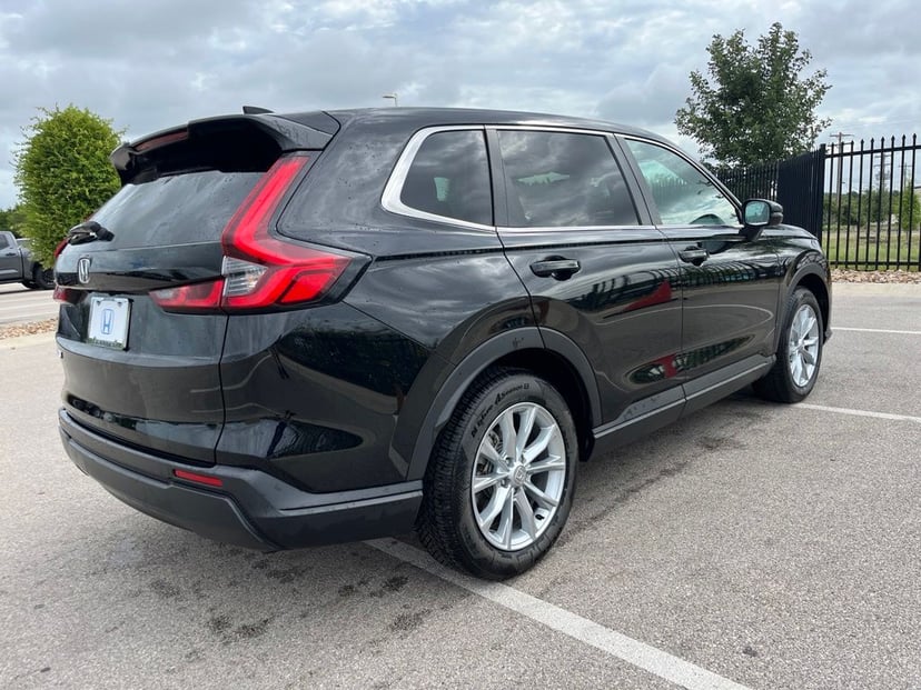 2025 Honda CR-V - Image 2