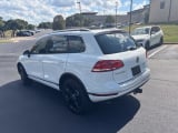2017 Volkswagen Touareg - Preview 3