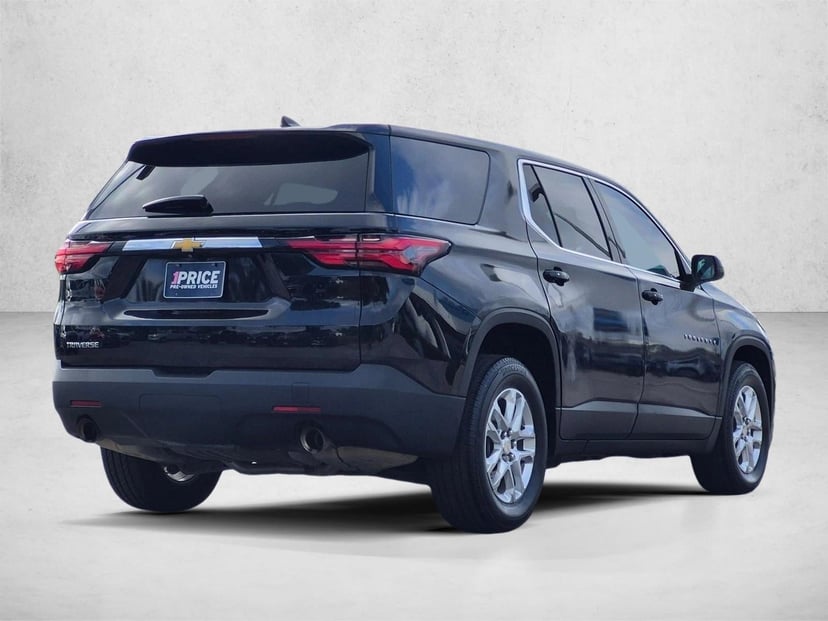2022 Chevrolet Traverse - Image 3
