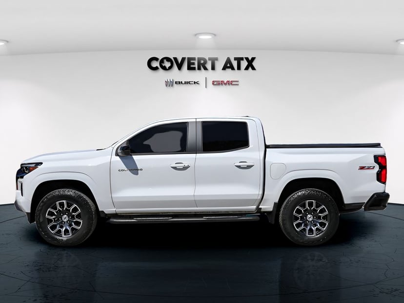 2024 Chevrolet Colorado - Image 2