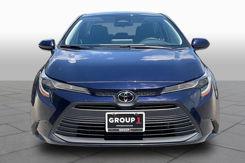 2025 Toyota Corolla - Image 3