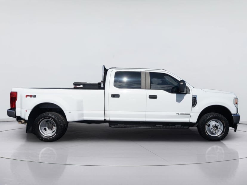 2021 Ford F-350 - Image 2