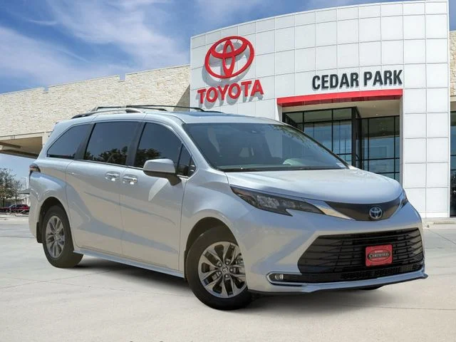 2024 Toyota Sienna - Image 1
