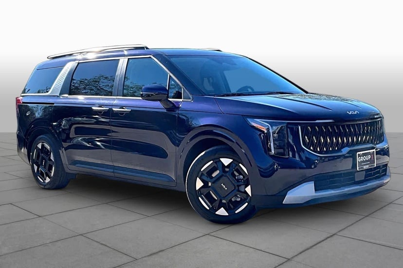 2025 Kia Carnival - Image 1