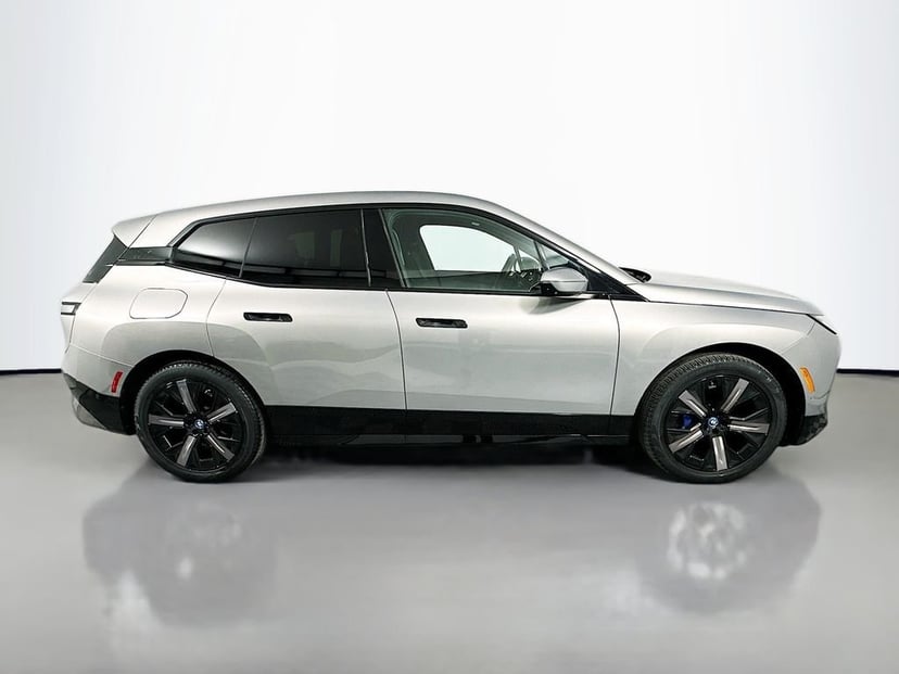 2024 BMW iX - Image 1