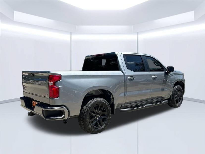 2026 Chevrolet Silverado 1500 - Image 3