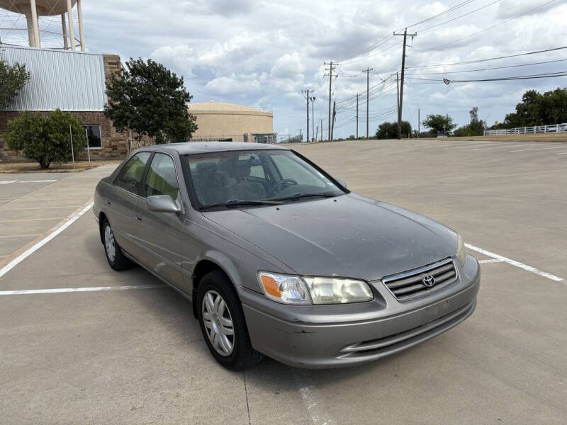 2000 Toyota Camry - Image 1