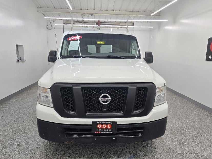 2017 Nissan NV Cargo 2500 HD SV V6 - Image 2
