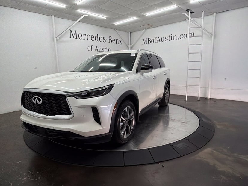 2023 INFINITI QX60 - Image 1