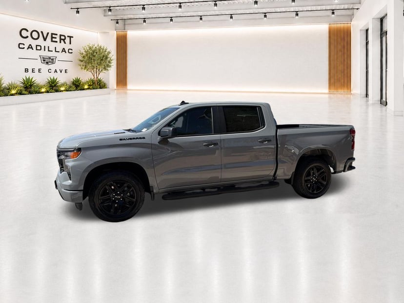2025 Chevrolet Silverado - Image 3