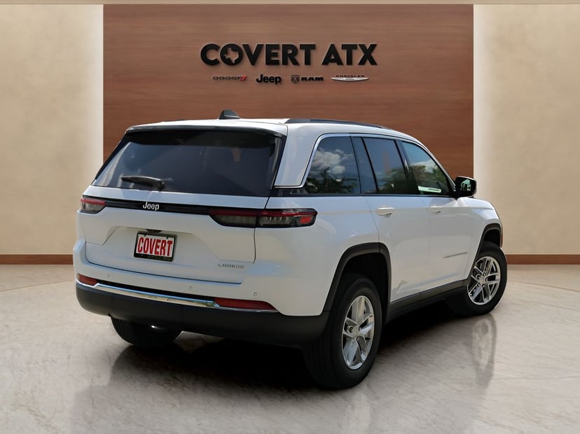 2026 Jeep Grand Cherokee - Image 3