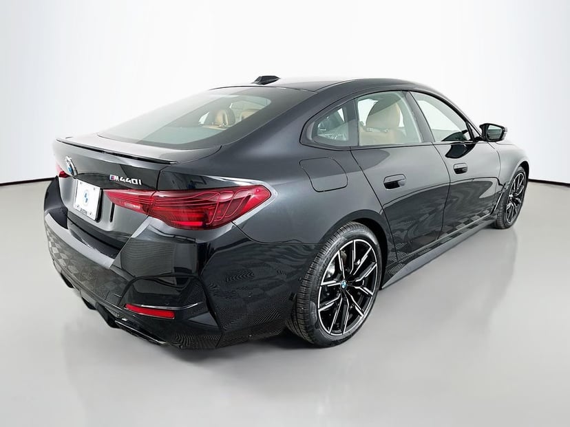 2026 BMW 440i - Image 3