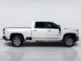 2022 Chevrolet Silverado - Preview 5