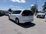 2024 Chrysler Pacifica - Preview 3
