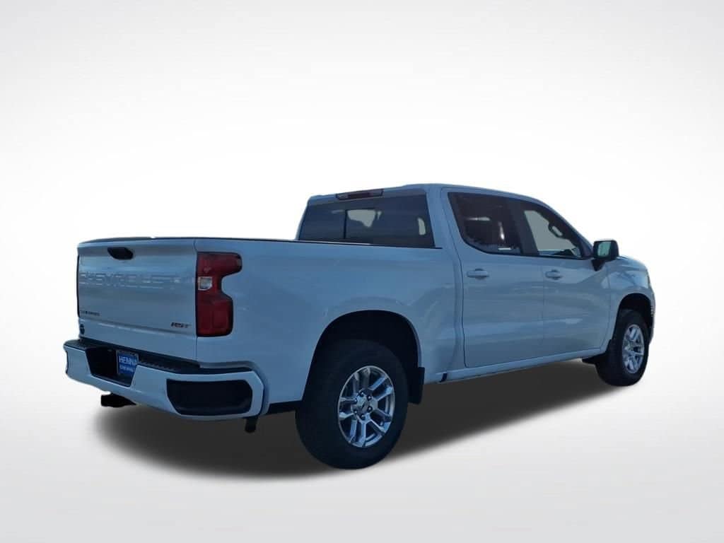 2026 Chevrolet Silverado 1500 - Image 3