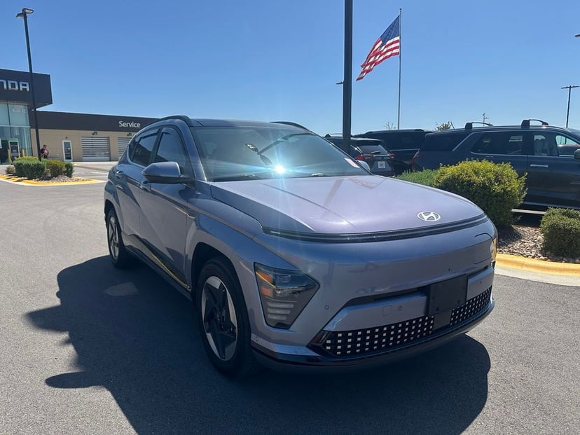 2024 Hyundai KONA Electric - Image 2
