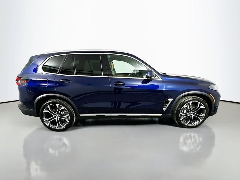 2026 BMW X5 - Image 3