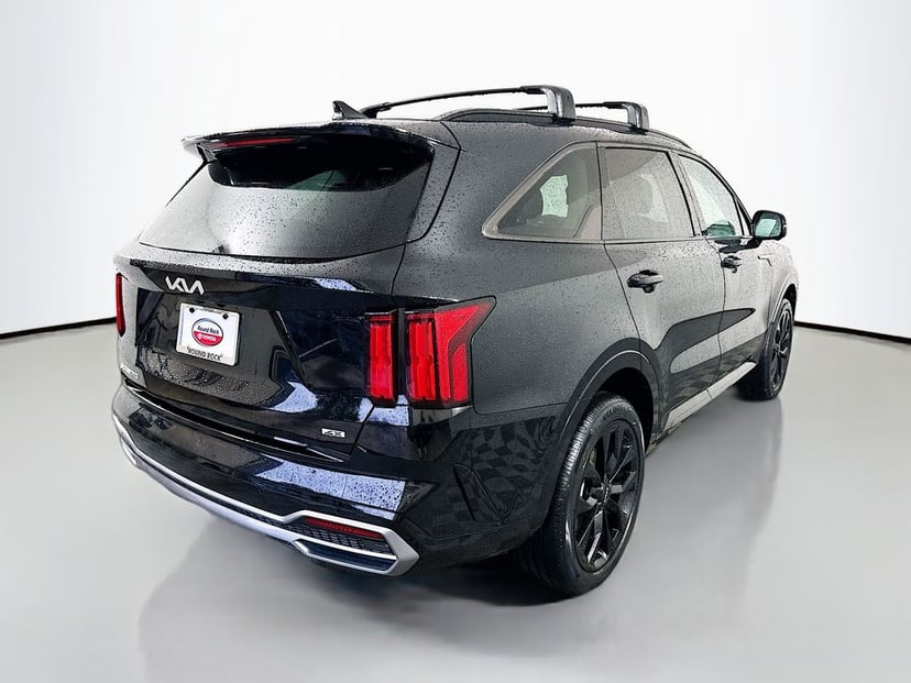2023 Kia Sorento - Image 2