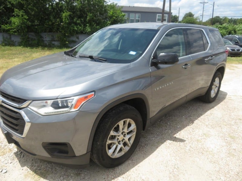 2018 Chevrolet Traverse - Image 2