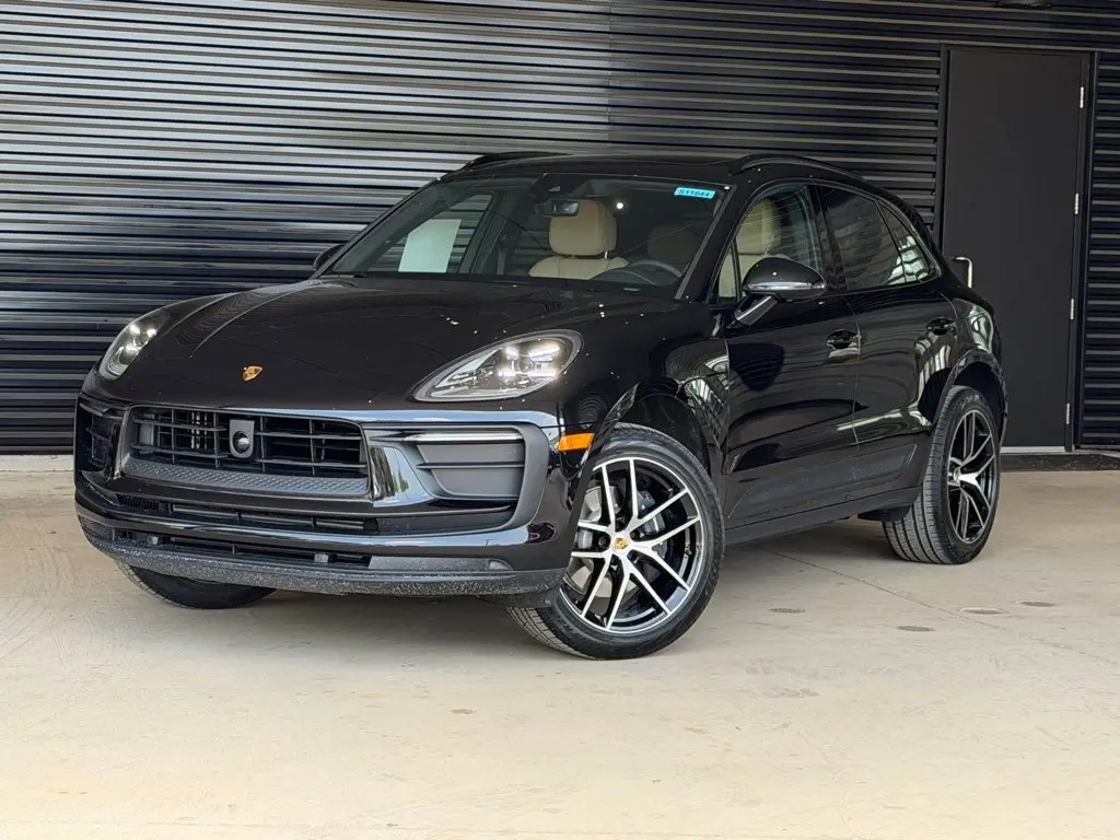 2026 Porsche Macan - Image 1