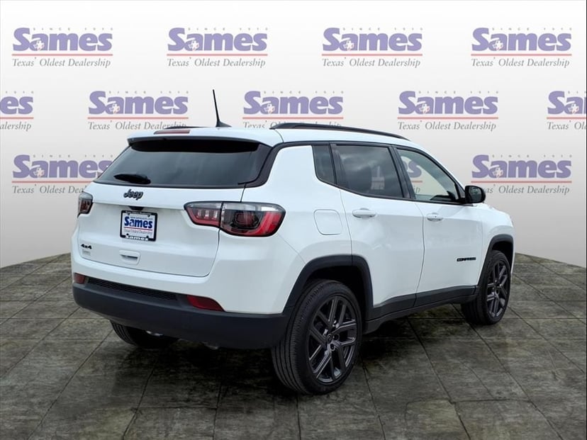 2026 Jeep Compass - Image 2