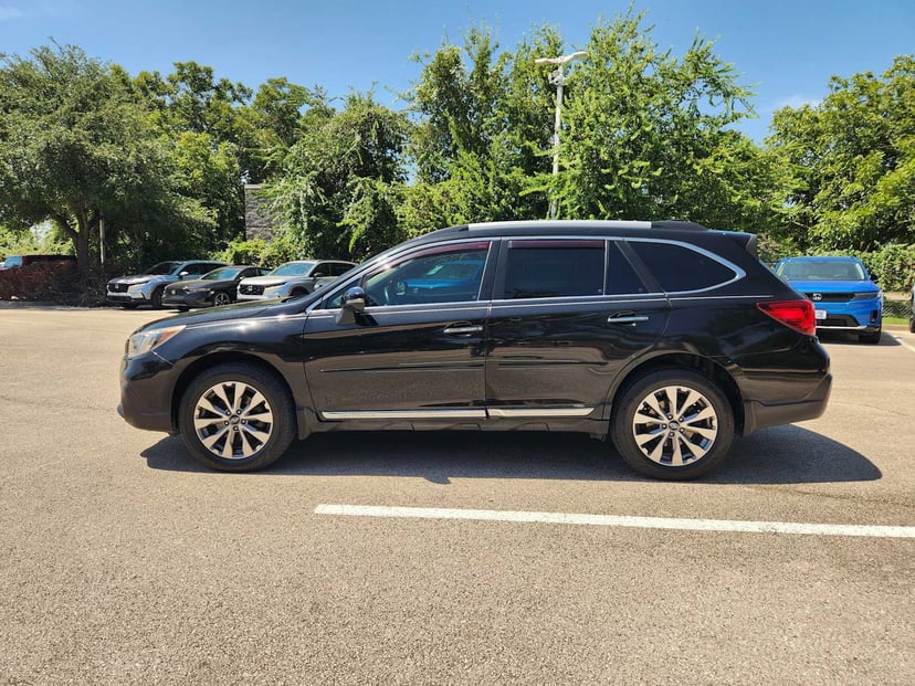 2018 Subaru Outback - Image 2
