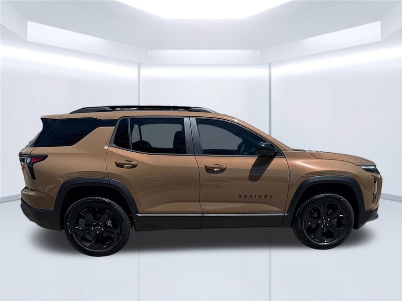 2027 Chevrolet Equinox - Image 2
