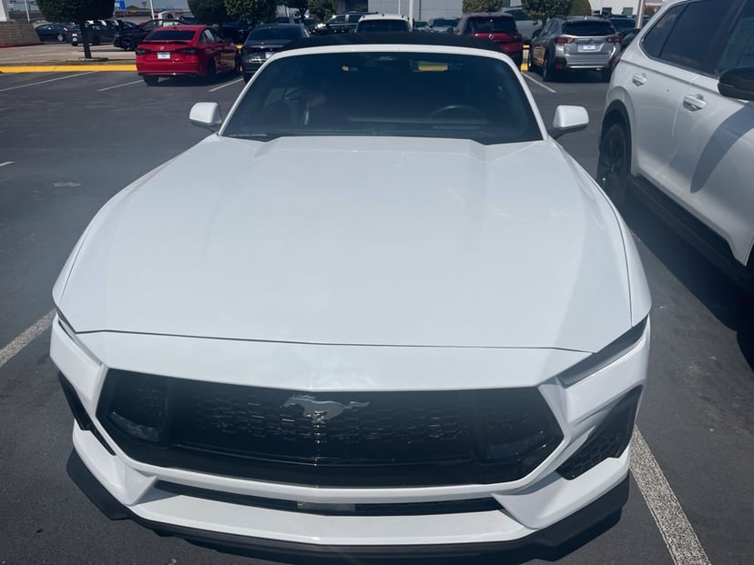 2025 Ford Mustang - Image 1