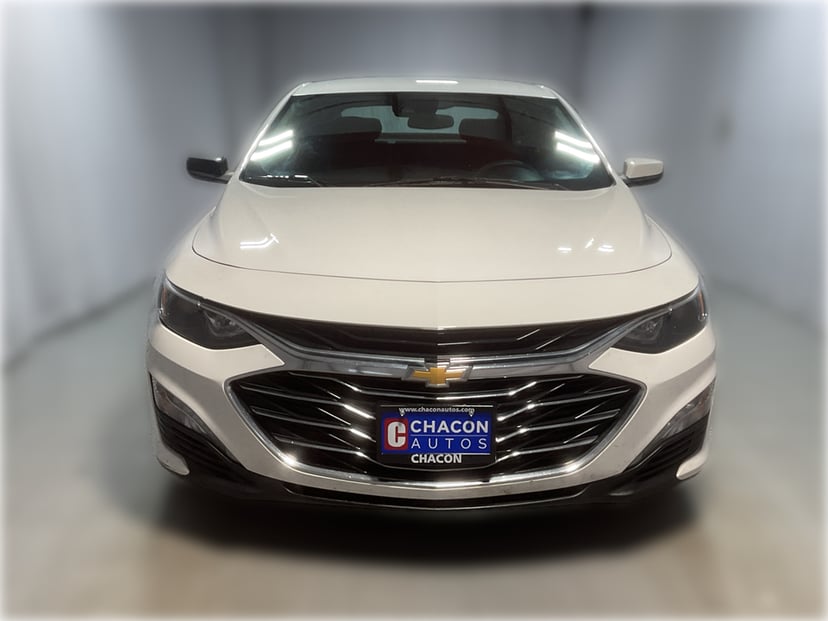 2024 Chevrolet Malibu - Image 3