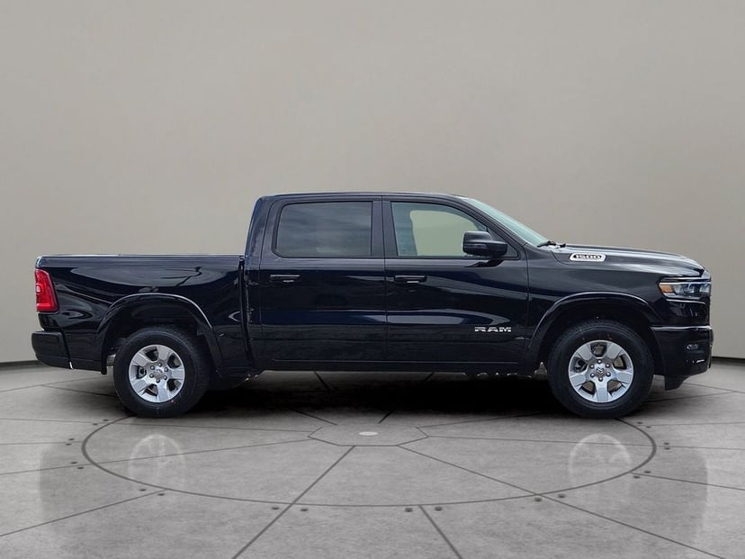 2026 Ram 1500 - Image 2