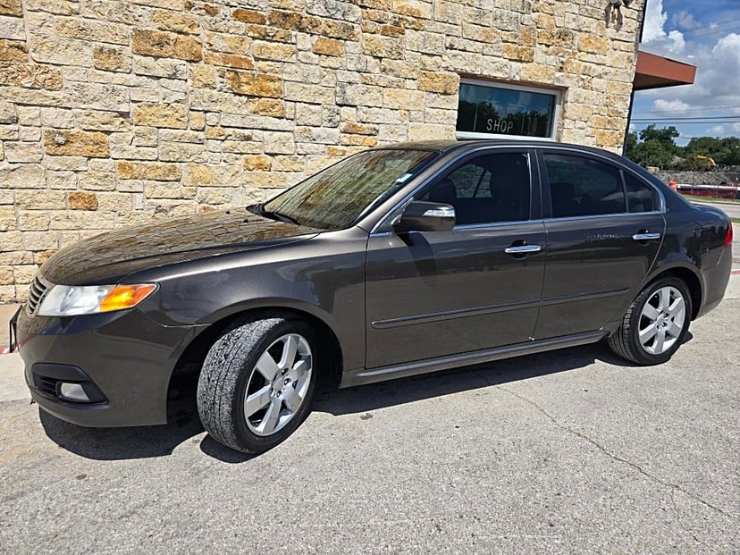 2009 Kia Optima - Image 1