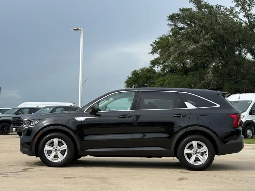 2021 Kia Sorento - Image 2