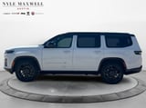 2026 Jeep Grand Wagoneer - Preview 13