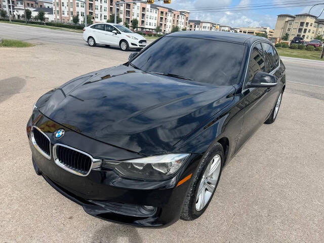 2017 BMW 3 Series - Image 1