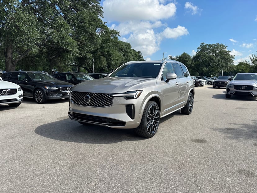 2026 Volvo XC90 - Image 1