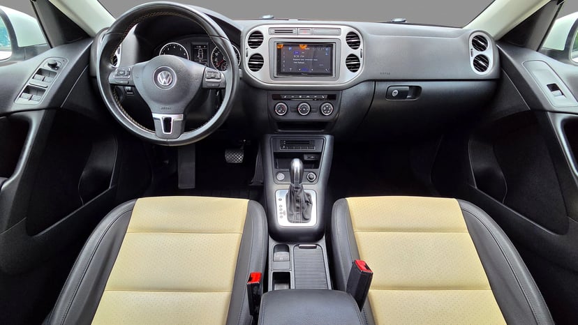 2016 VOLKSWAGEN Tiguan - Image 3