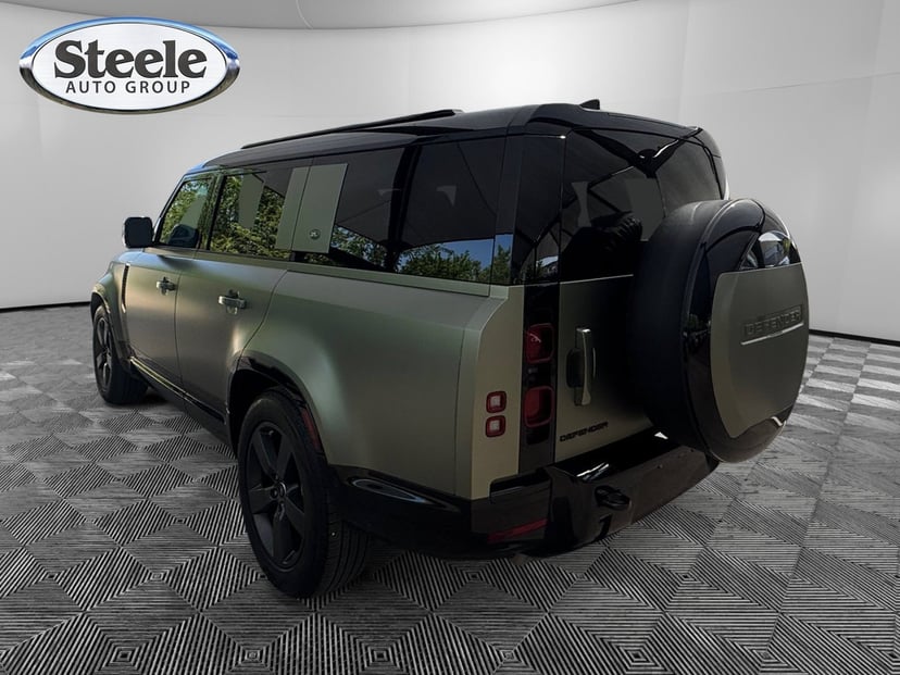 2024 Land Rover Defender - Image 3