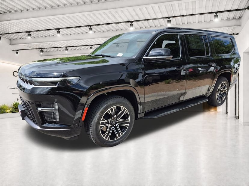 2026 Jeep Grand Wagoneer L - Image 2