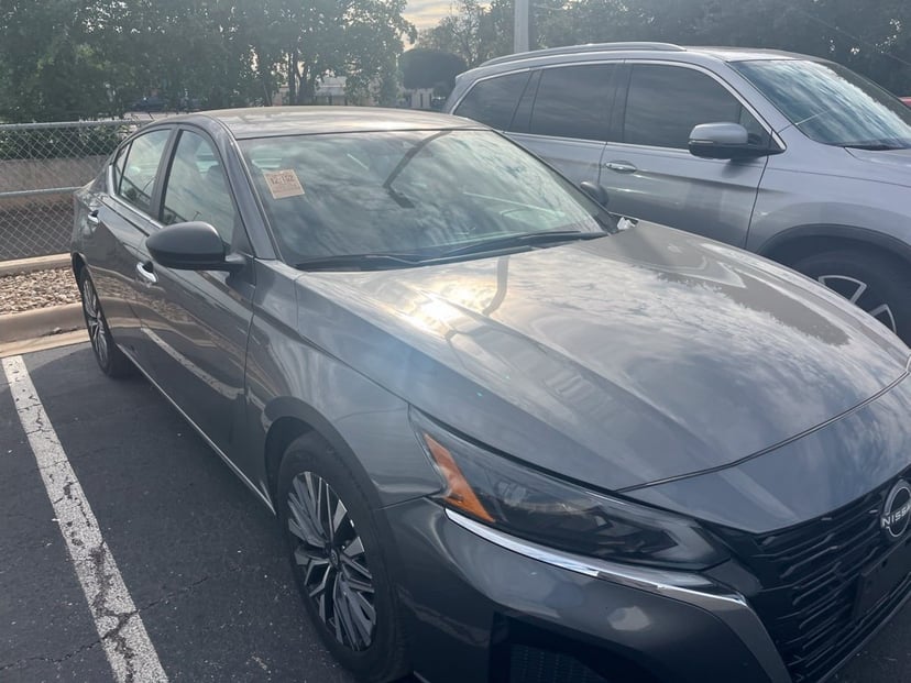 2025 Nissan Altima - Image 1