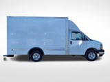 2025 Chevrolet Express Cutaway - Preview 3