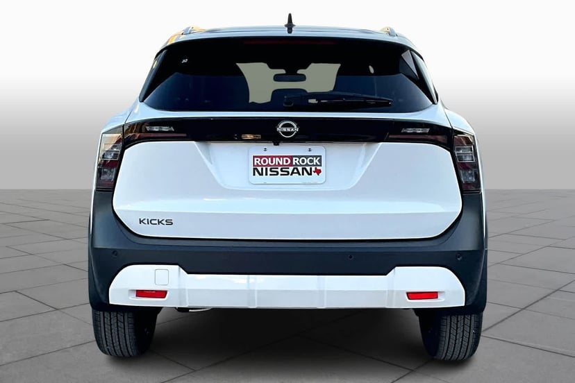 2026 Nissan Kicks MPV - Image 1