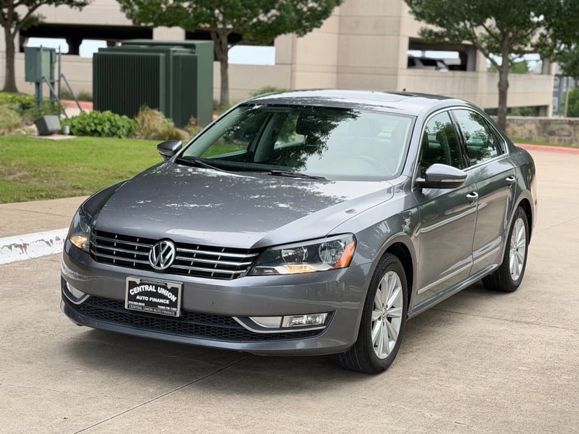 2012 Volkswagen Passat - Image 1