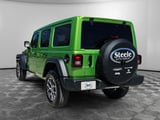 2025 Jeep Wrangler - Preview 3