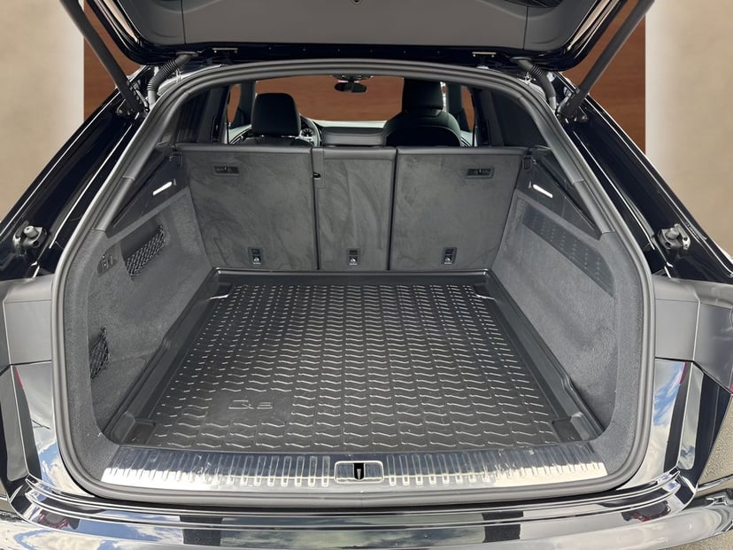 2026 Audi Q8 - Image 2